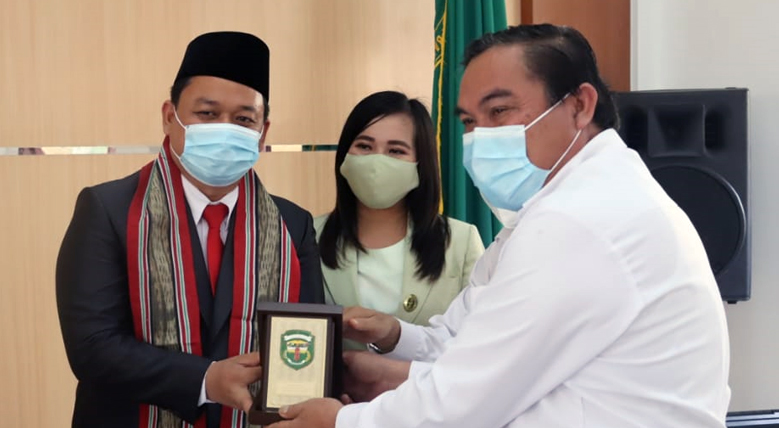 HUT Mahkamah Agung RI Ke -75 Dapat Memotivasi Dan Inovasi Kepada Pengadilan Negeri Dan Pengadilan Agama Di Kutai Barat HUT Mahkamah Agung RI Ke -75 Dapat Memotivasi Dan Inovasi Kepada Pengadilan Negeri Dan Pengadilan Agama Di Kutai Barat