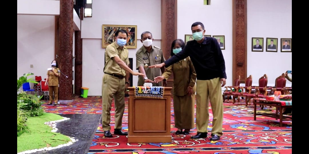 LAUNCHING APLIKASI KUBAR OK , KUBAR TUK DAN KEGIATAN DUKCAPIL MENYAPA MASYARAKAT