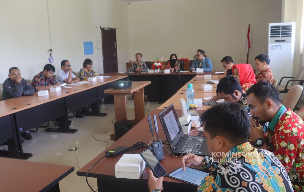 Diskominfo Kutai Barat Gelar Rapat Terkait Publikasi Rangkaian Kegiatan Dahau Tahun 2023 Diskominfo Kutai Barat Gelar Rapat Terkait Publikasi Rangkaian Kegiatan Dahau Tahun 2023